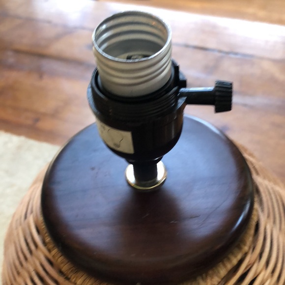 Threshold  wicker accent lamp. Wooden base and trim. Good condition.Plug in - Picture 3 of 7